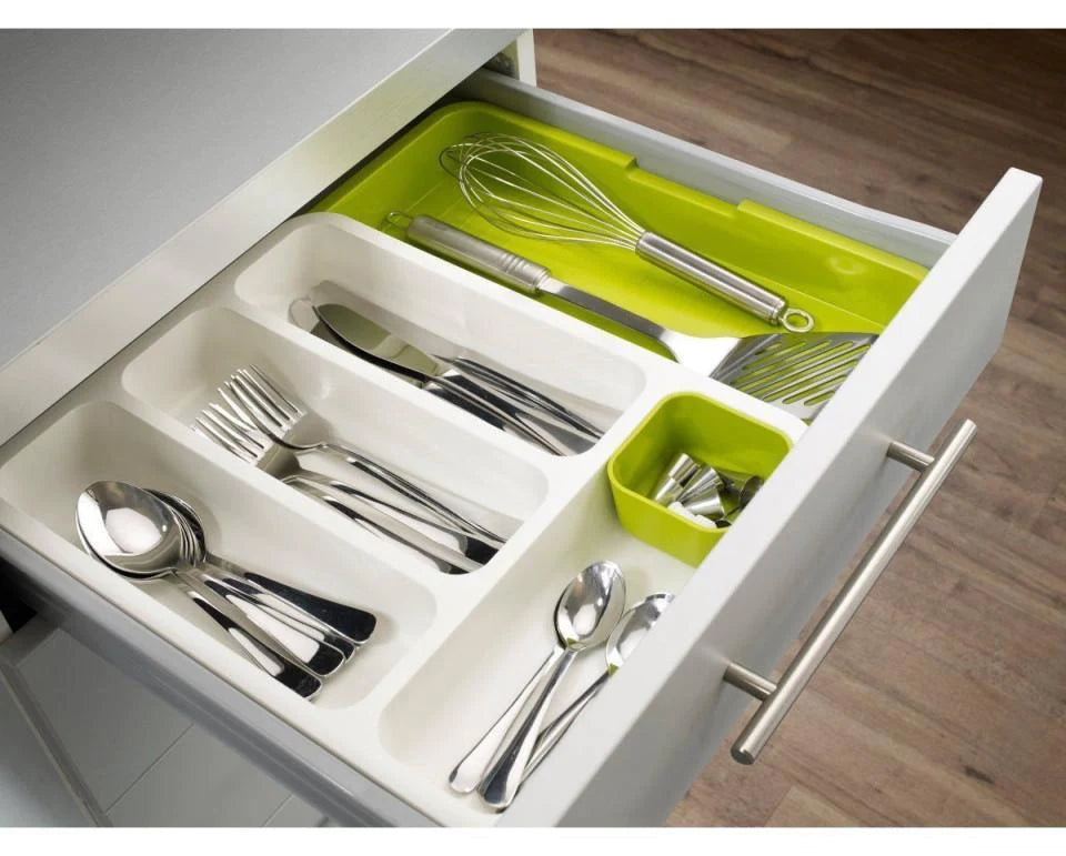 Organizator extensibil de tacamuri pentru sertar