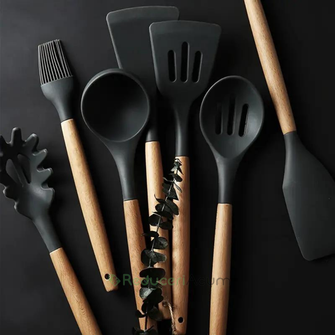 Set ustensile bucatarie 12 piese Lemn si Silicon alimentar Termorezistente Antiaderente Suport Blat negru